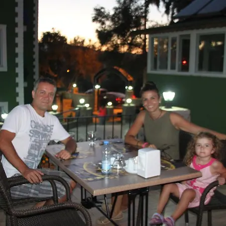 The Valley 酒店 2*