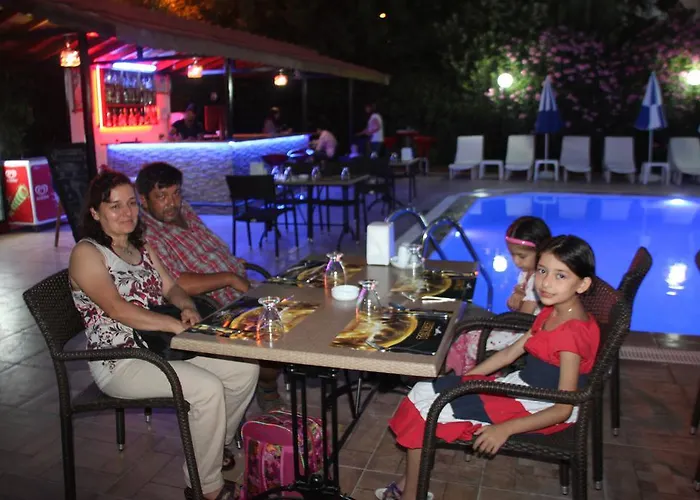 The Valley Hotell 2*