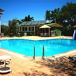Hotel The Valley 2*