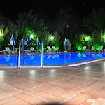 Hotel The Valley 2*